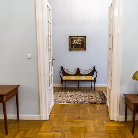 Luxury Downtown 3 Bedroom Apartment By Synagoge With Beautiful View Budapeste Exterior foto