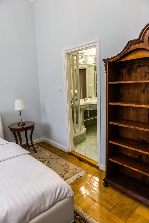 Luxury Downtown 3 Bedroom Apartment By Synagoge With Beautiful View Budapeste Exterior foto