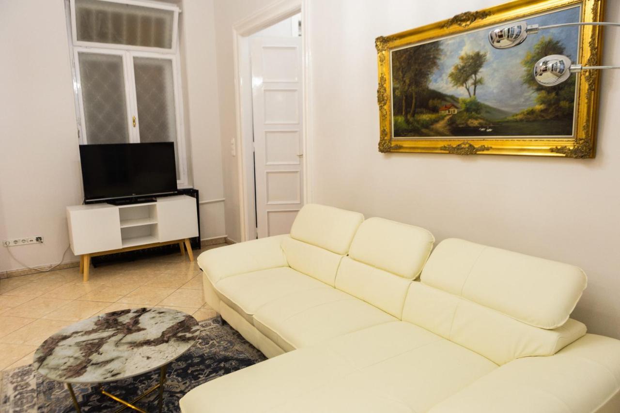 Luxury Downtown 3 Bedroom Apartment By Synagoge With Beautiful View Budapeste Exterior foto