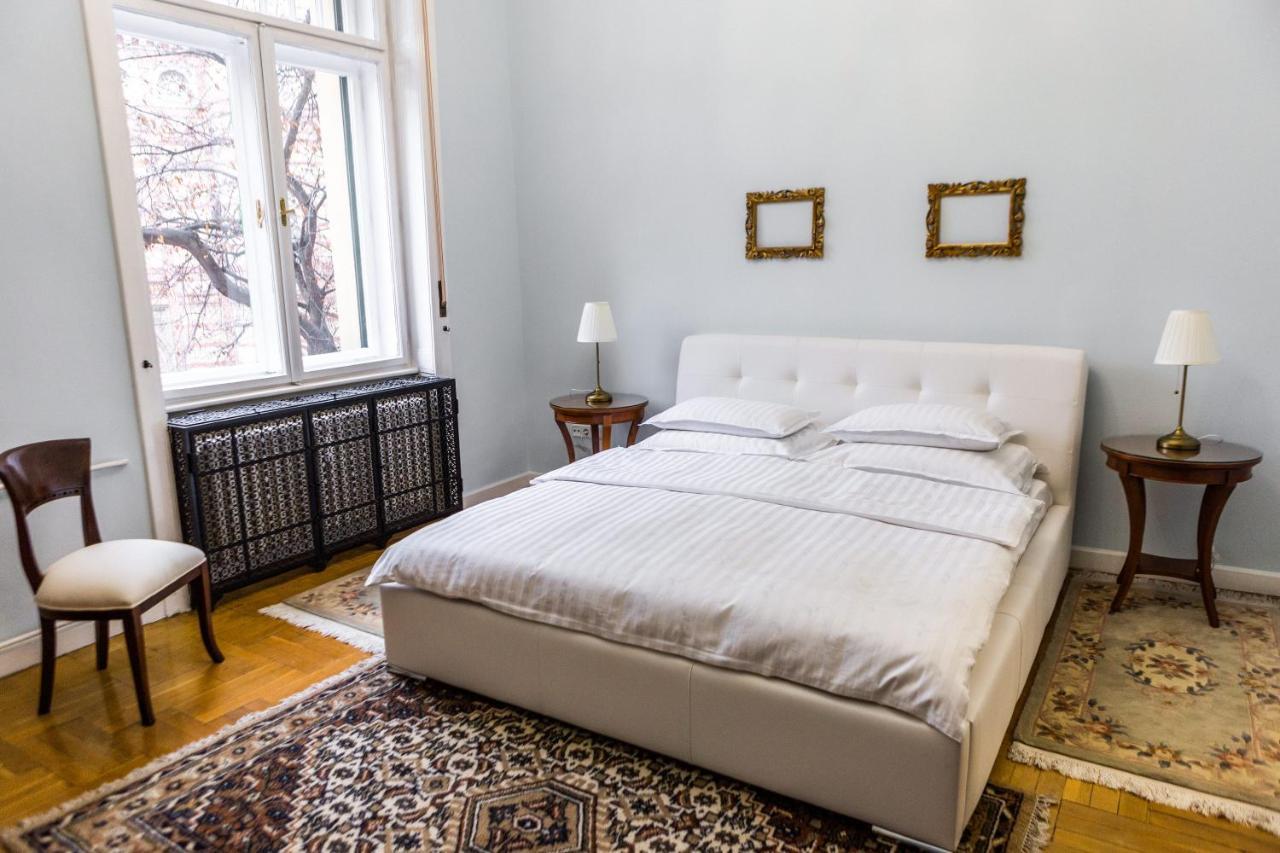 Luxury Downtown 3 Bedroom Apartment By Synagoge With Beautiful View Budapeste Exterior foto