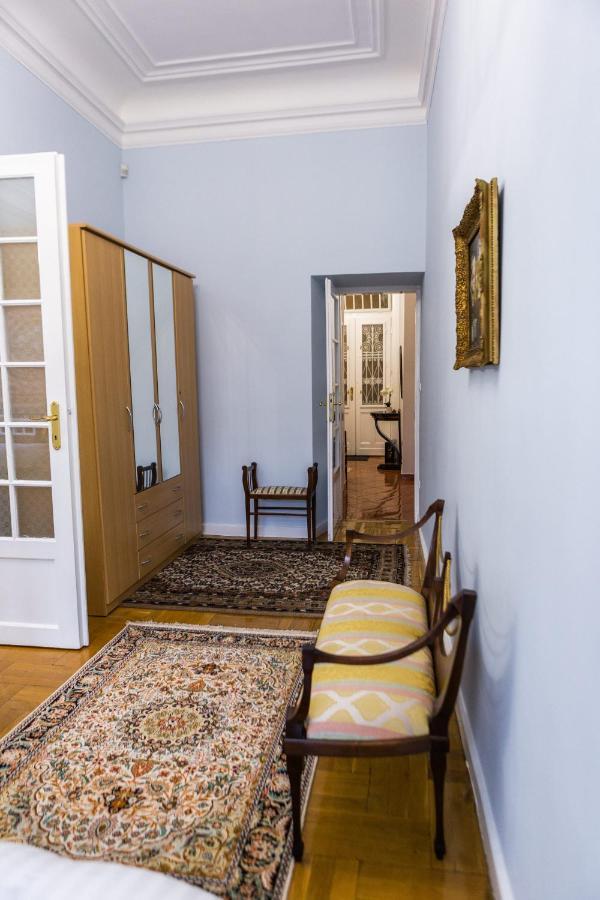 Luxury Downtown 3 Bedroom Apartment By Synagoge With Beautiful View Budapeste Exterior foto