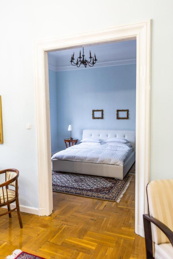 Luxury Downtown 3 Bedroom Apartment By Synagoge With Beautiful View Budapeste Exterior foto