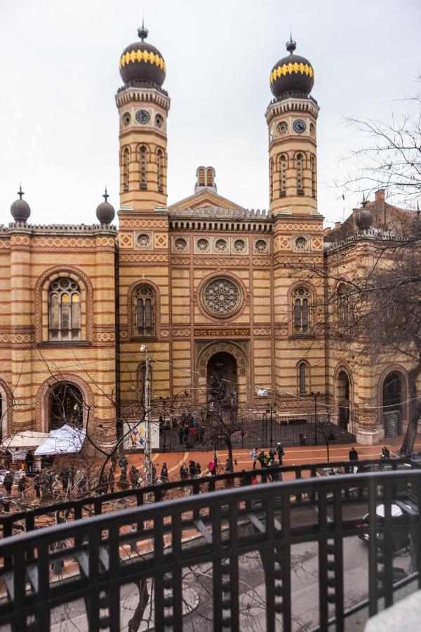 Luxury Downtown 3 Bedroom Apartment By Synagoge With Beautiful View Budapeste Exterior foto