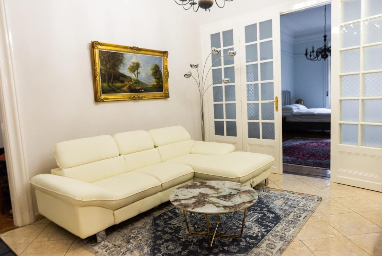 Luxury Downtown 3 Bedroom Apartment By Synagoge With Beautiful View Budapeste Exterior foto