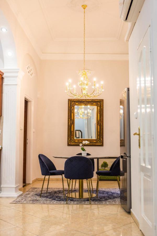 Luxury Downtown 3 Bedroom Apartment By Synagoge With Beautiful View Budapeste Exterior foto
