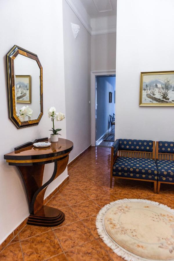 Luxury Downtown 3 Bedroom Apartment By Synagoge With Beautiful View Budapeste Exterior foto
