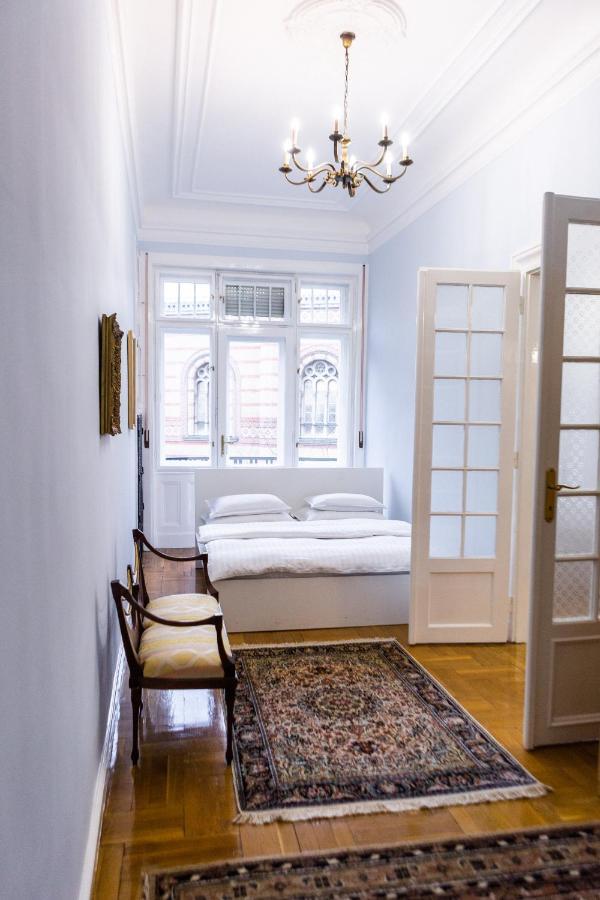 Luxury Downtown 3 Bedroom Apartment By Synagoge With Beautiful View Budapeste Exterior foto